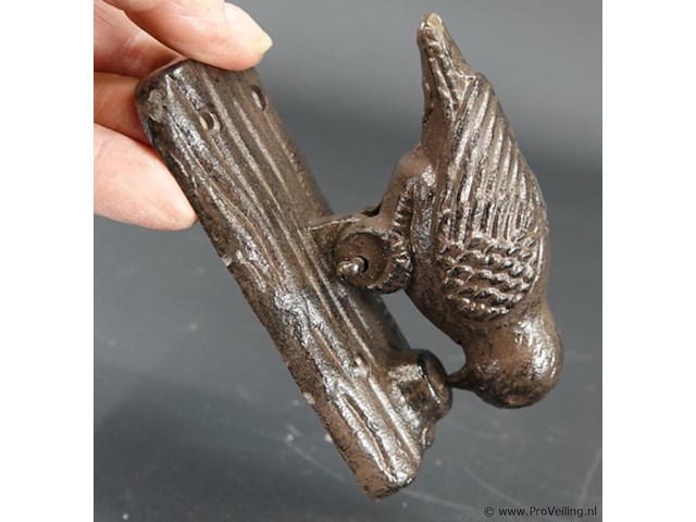 Mus als deurklopper - afbeelding 3 van  5