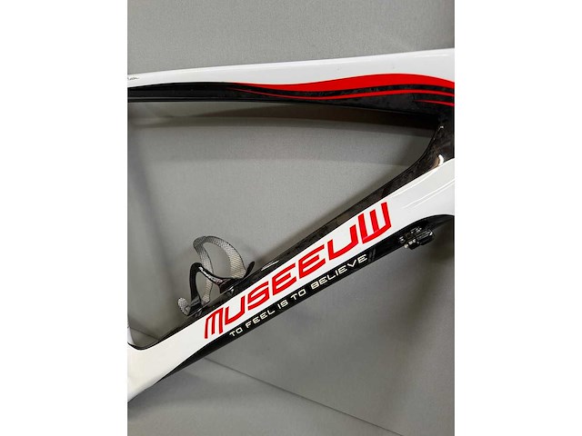 Museeuw - frame - afbeelding 2 van  8