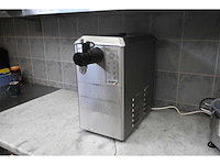 Mussana lady rvs slagroommachine - afbeelding 1 van  6