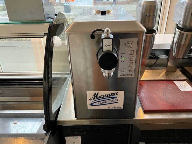 Mussana slagroom machine - afbeelding 2 van  8