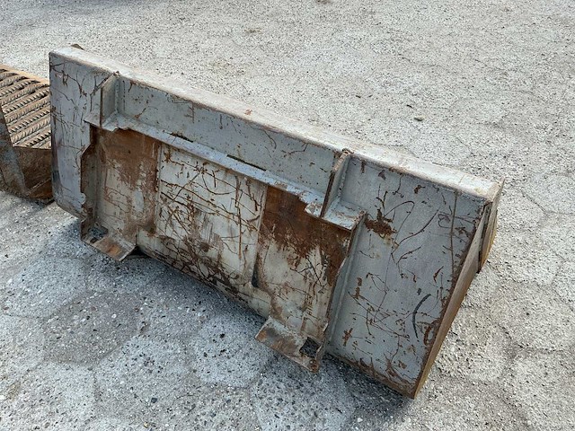 Mustang al306 shovel - afbeelding 55 van  60