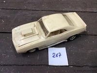Mustang ( besch)