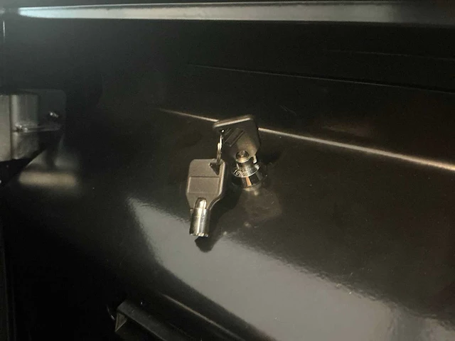 Mutek mtk-f5-3400-01 simkaart dispenser prototype - afbeelding 2 van  10