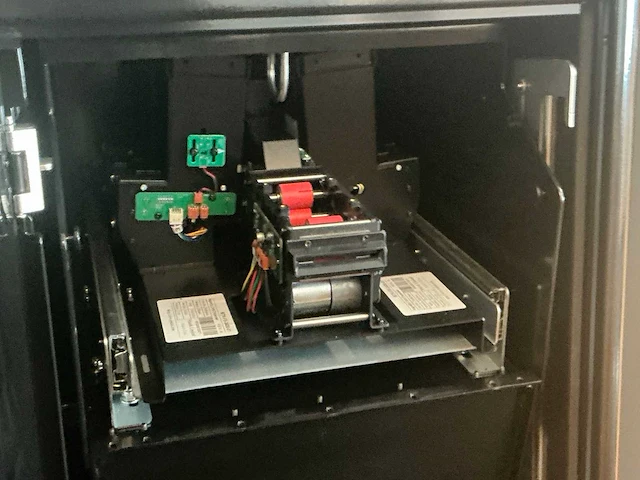Mutek mtk-f5-3400-01 simkaart dispenser prototype - afbeelding 7 van  10