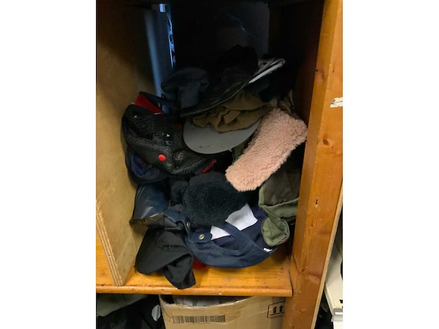 Mutsen en petten - afbeelding 2 van  5