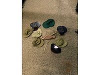 Mutsen en petten - afbeelding 5 van  5