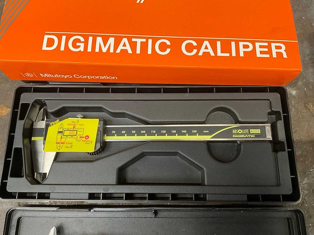 Mututoyo 0-150 mm digitale schuifmaat (3x) - afbeelding 4 van  4