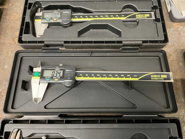 Mututoyo 0-150 mm digitale schuifmaat (3x) - afbeelding 3 van  4