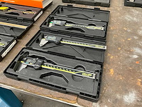 Mututoyo 0-150 mm digitale schuifmaat (3x) - afbeelding 1 van  4