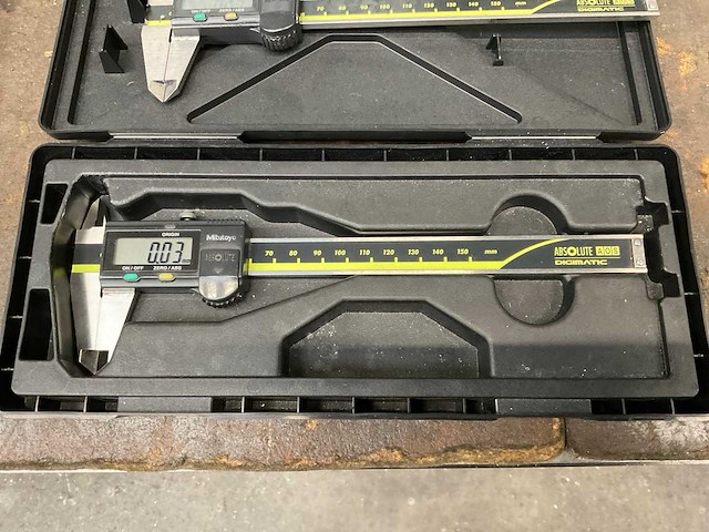 Mututoyo 0-150 mm digitale schuifmaat (3x) - afbeelding 2 van  4