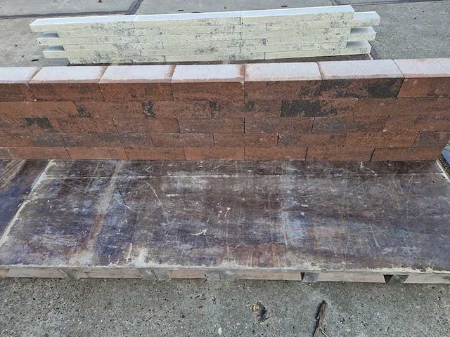 Muurblokken (ca.1184 stuks) - afbeelding 1 van  3