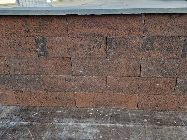 Muurblokken inclusief afdektegels (ca. 888 stuks) - afbeelding 2 van  3