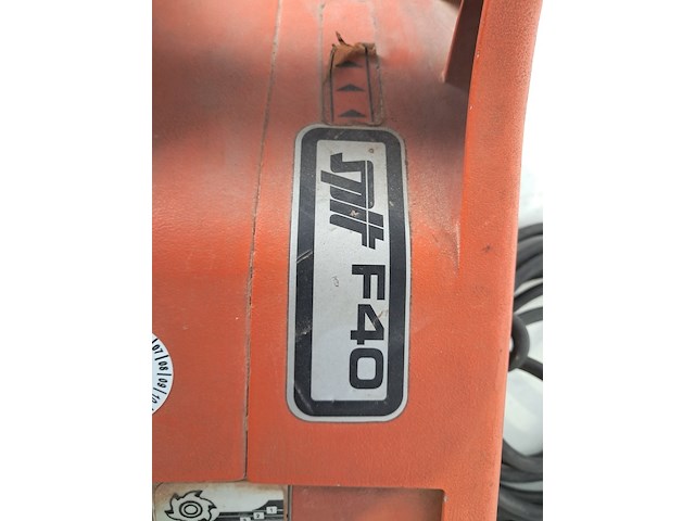 Muursleuvenfreesmachine 230v spit, f40, bouwjaar 2012 - afbeelding 8 van  10