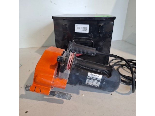 Muursleuvenzaag - 40mm - 230v mtd, sd1500, bouwjaar 2017 - afbeelding 1 van  5