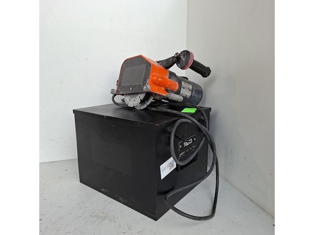 Muursleuvenzaag - 40mm - 230v mtd, sd1500, bouwjaar 2018 - afbeelding 1 van  6