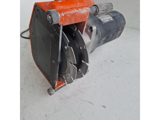 Muursleuvenzaag - 40mm - 230v mtd, sd1500, bouwjaar 2018 - afbeelding 5 van  6