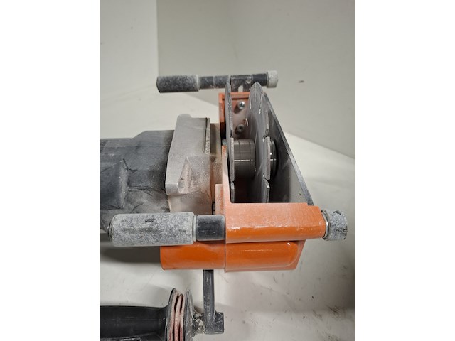 Muursleuvenzaag - 40mm - 230v mtd, sd1500, bouwjaar 2021 - afbeelding 5 van  8