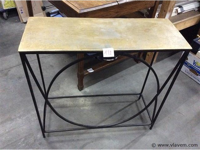 Muurtafel metaal b:81 d:32 h:77 - afbeelding 1 van  3