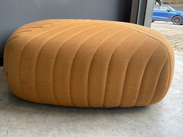 Muuto poef - afbeelding 4 van  6