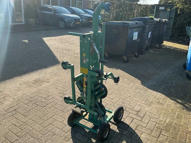 Muyen - h905p - ruitenplaatser - 2018 - afbeelding 15 van  19