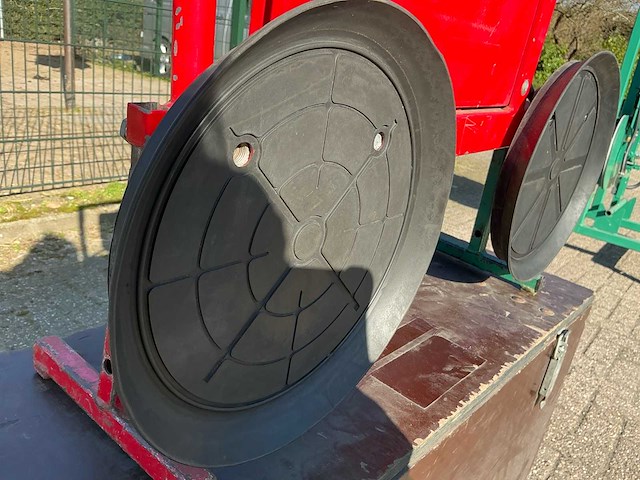 Muyen bv - va600 - vacuümheffer op accu - 2012 - afbeelding 6 van  15