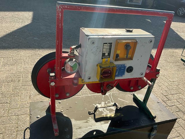 Muyen bv - va600 - vacuümheffer op accu - 2018 - afbeelding 1 van  15