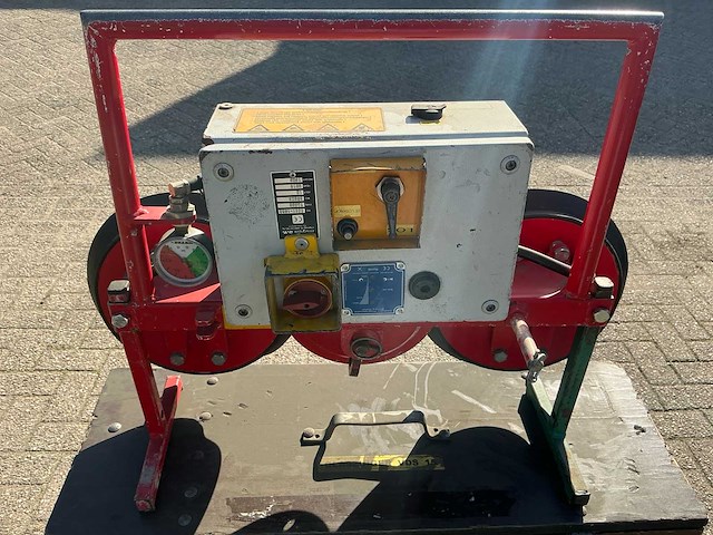 Muyen bv - va600 - vacuümheffer op accu - 2018 - afbeelding 15 van  15