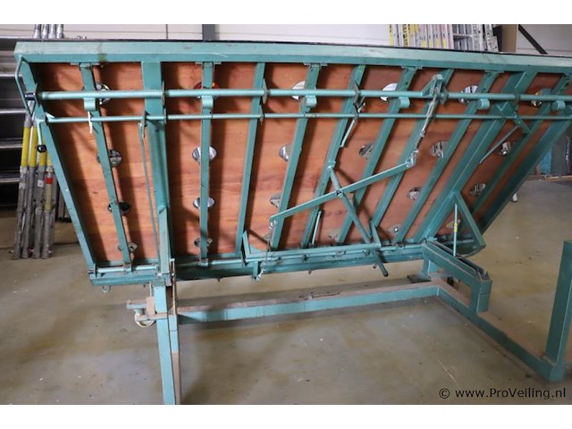 Muyen kantelbare tafel voor glasbewerking - afbeelding 3 van  15