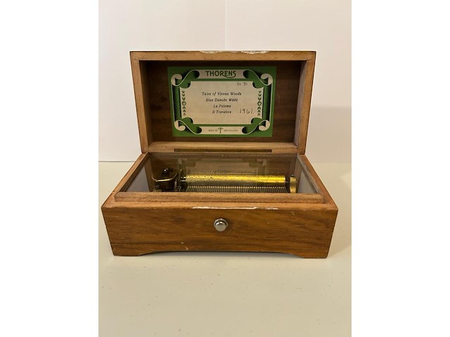 Muziek speeldoos, thorens , 4 melodien ca 1950-1960 - afbeelding 1 van  7