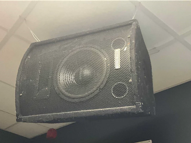 Muziekinstallatie met speakers - afbeelding 4 van  7