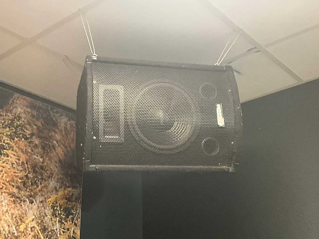 Muziekinstallatie met speakers - afbeelding 6 van  7