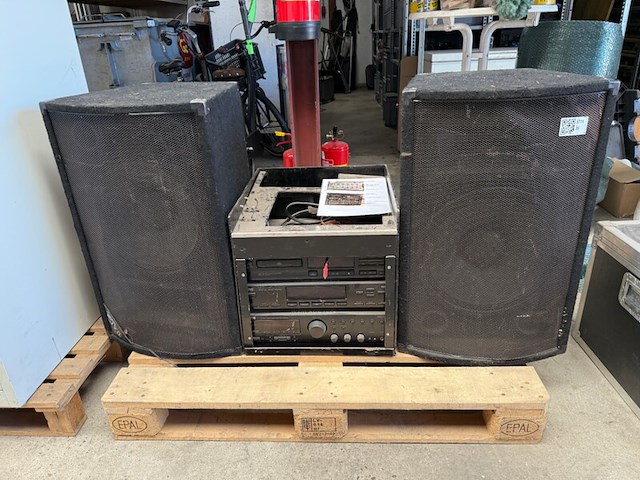 Muziekinstallatie met speakers - afbeelding 3 van  4