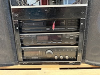 Muziekinstallatie met speakers - afbeelding 4 van  4