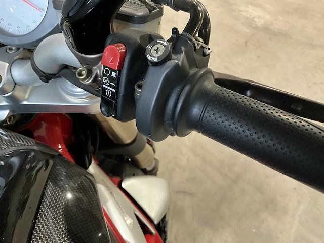 Mv agusta - brutale - f4 750s - motorfiets - afbeelding 2 van  35