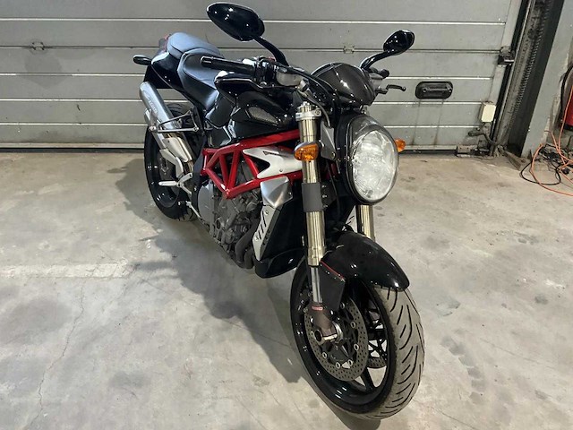 Mv agusta - brutale - f4 750s - motorfiets - afbeelding 12 van  35