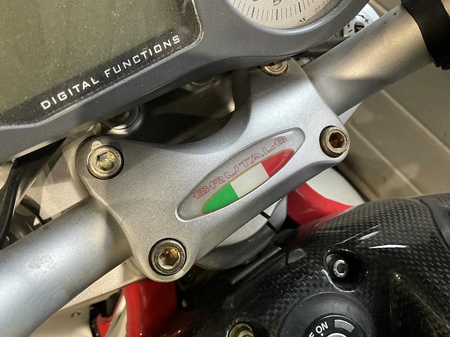 Mv agusta - brutale - f4 750s - motorfiets - afbeelding 25 van  35