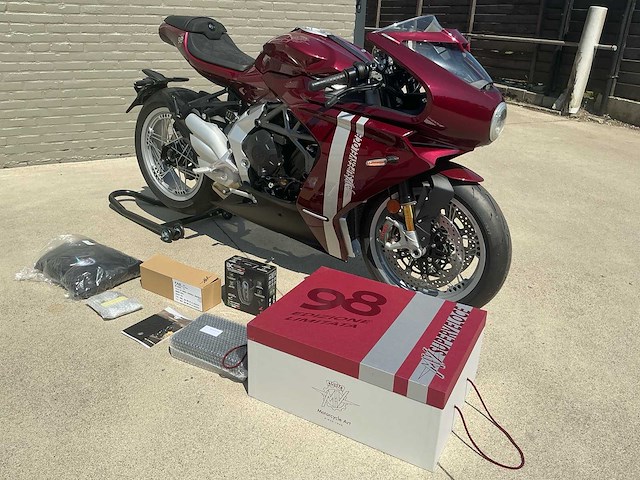 Mv agusta superveloce 98 edition 237/ 300 motorfiets - afbeelding 22 van  25