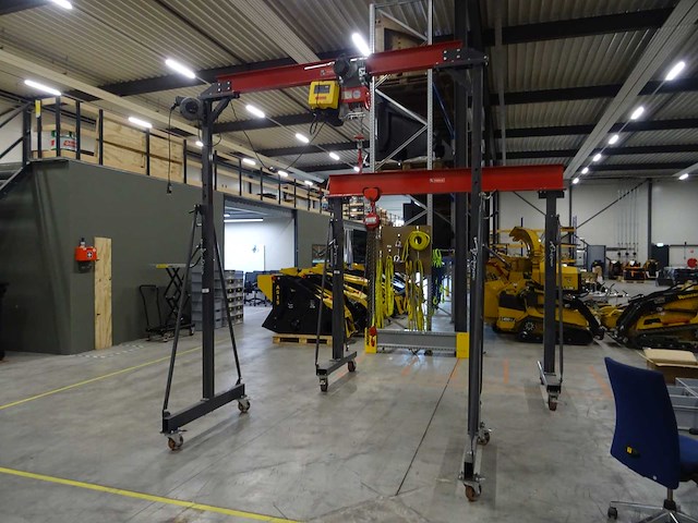Mw tools - mobiele portaalkraan met elektrische takel - afbeelding 1 van  5