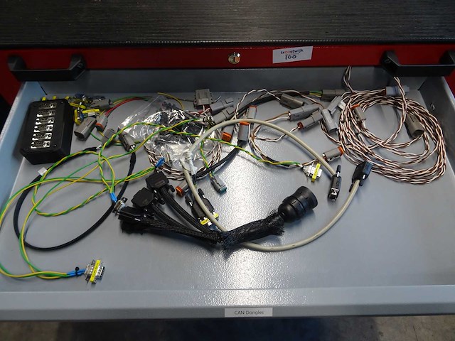 Mw tools - mobiele werktafel met inhoud - afbeelding 2 van  8