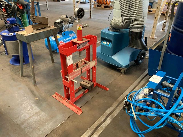 Mw tools cat83010ts hydraulische pers - afbeelding 1 van  5