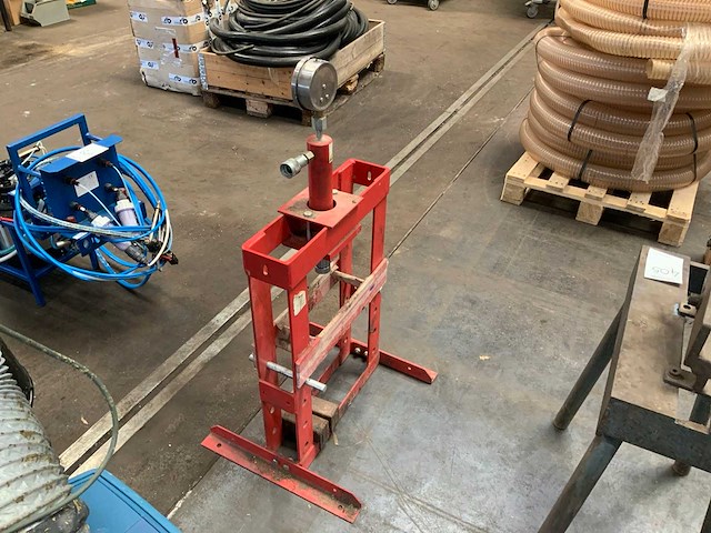 Mw tools cat83010ts hydraulische pers - afbeelding 5 van  5