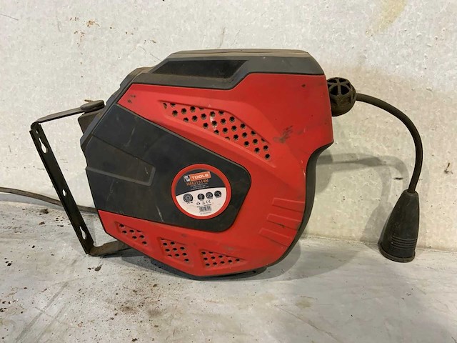 Mw tools hae31514n elektra verlengkabelhaspel met muurbeugel - afbeelding 1 van  2