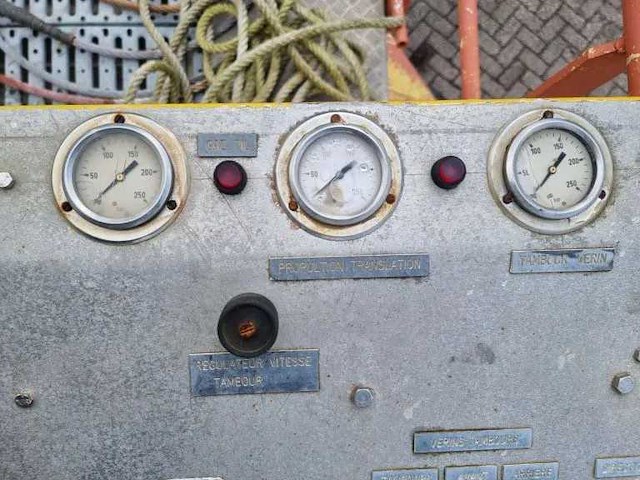 Mwm - 2000 - amfibie voertuig - afbeelding 1 van  8