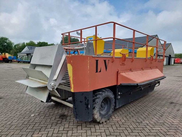 Mwm - 2020 - amfibievoertuig - afbeelding 1 van  22