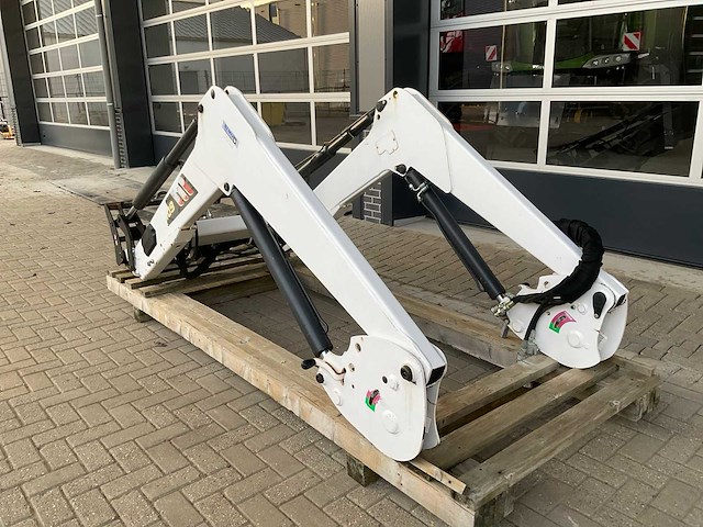 Mx u409 valtra voorlader - afbeelding 3 van  8