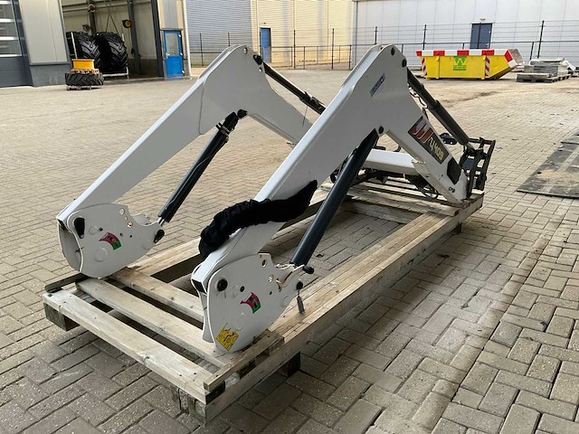 Mx u409 valtra voorlader - afbeelding 5 van  8