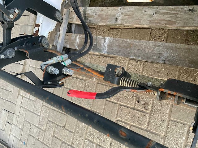 Mx u409 valtra voorlader - afbeelding 8 van  8