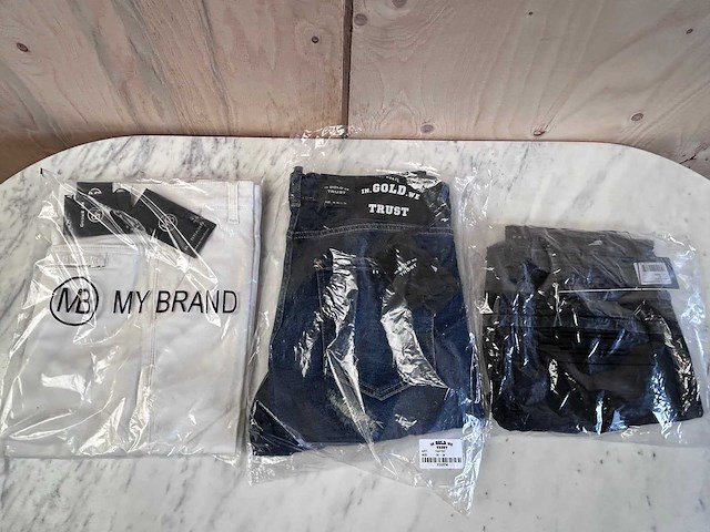 My brand - heren - broek, shirt (150x) - afbeelding 6 van  6