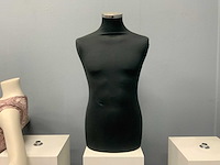 My vintage department paspoppen met bruidsjurken - afbeelding 7 van  7