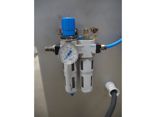 Myac - afbeelding 3 van  12